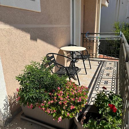 Apartments Mitrovic Podlicak Sveti Stefan Eksteriør bilde