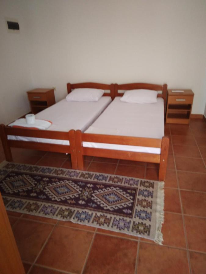 Apartments Mitrovic Podlicak Sveti Stefan Eksteriør bilde
