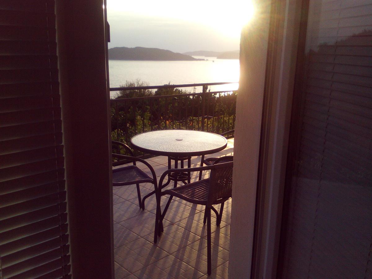 Apartments Mitrovic Podlicak Sveti Stefan Eksteriør bilde