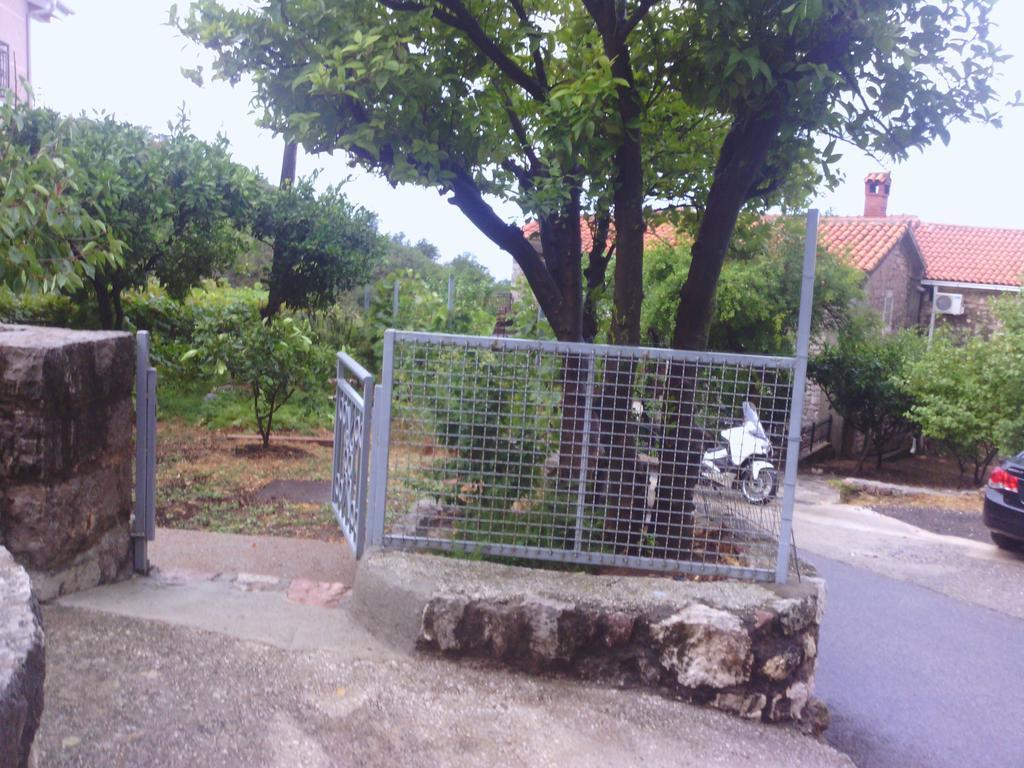 Apartments Mitrovic Podlicak Sveti Stefan Eksteriør bilde
